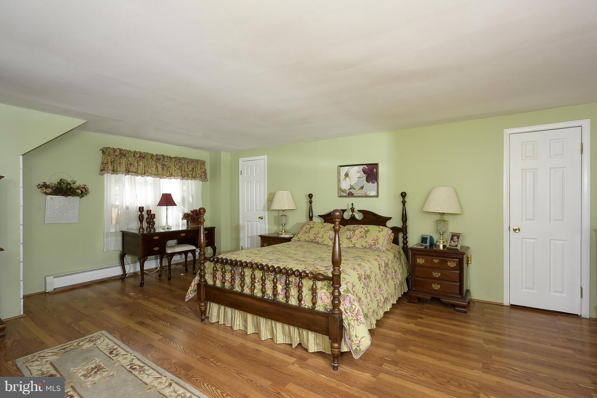 1329 Rolling Rd. Catonsville, MD 21228 - Photo 12 of 30 Bedroom (Master)