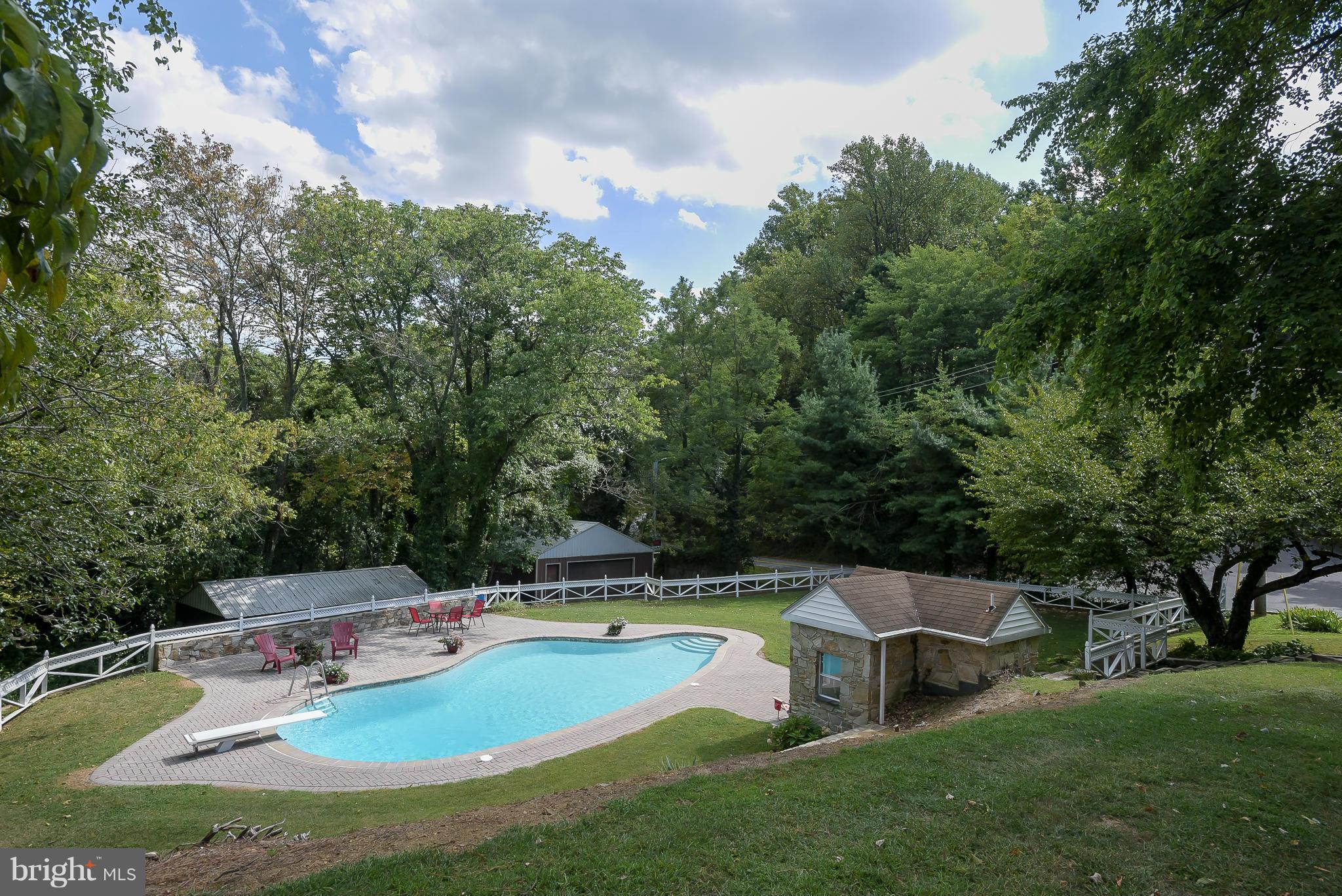 1329 Rolling Rd. Catonsville, MD 21228 - Photo 23 of 30 Exterior (Rear)