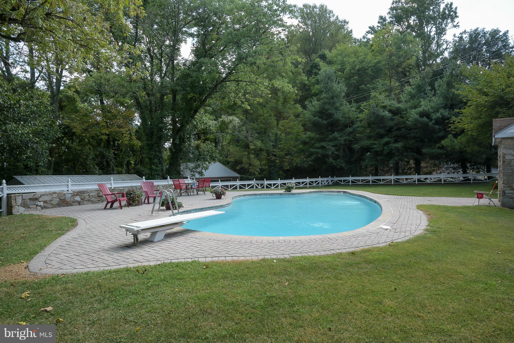 1329 Rolling Rd. Catonsville, MD 21228 - Photo 25 of 30 Exterior (Rear)