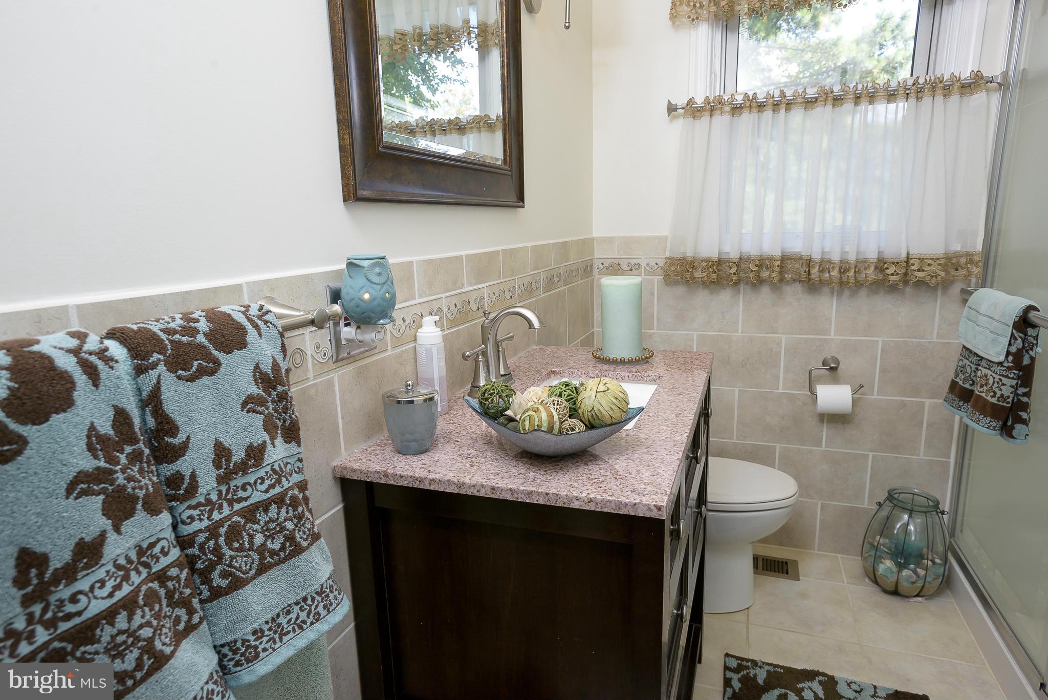 1329 Rolling Rd. Catonsville, MD 21228 - Photo 9 of 30 Bath