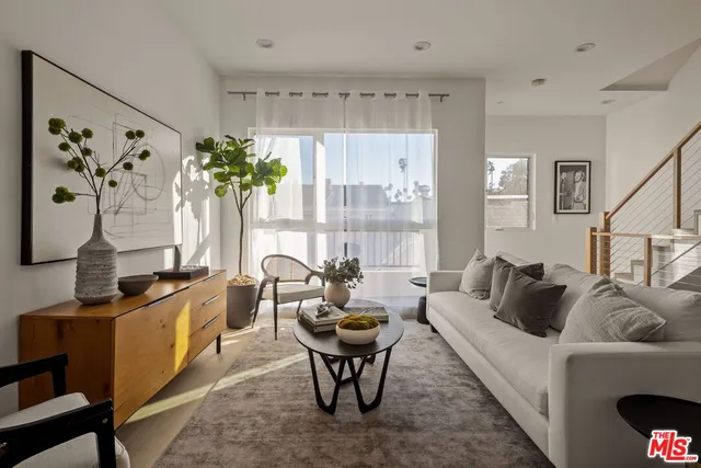 $1,199,000 | 6118 Marbella Lane, Los Angeles, CA 90038