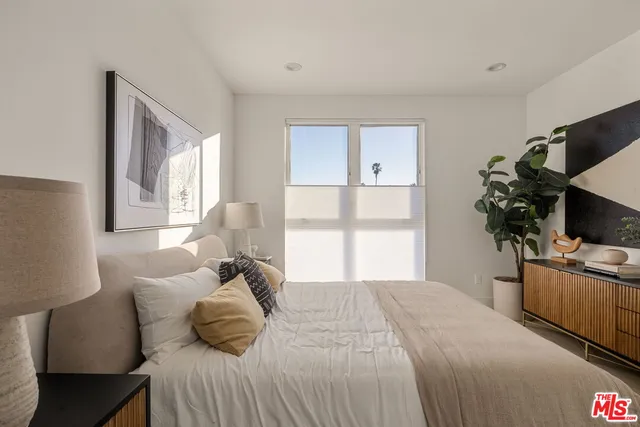 $1,199,000 | 6118 Marbella Lane, Los Angeles, CA 90038