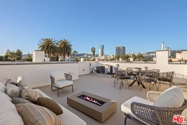 $1,199,000 | 6118 Marbella Lane, Los Angeles, CA 90038