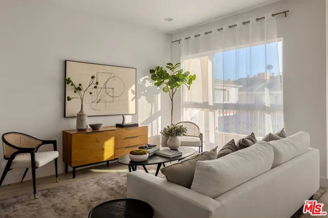 $1,199,000 | 6118 Marbella Lane, Los Angeles, CA 90038