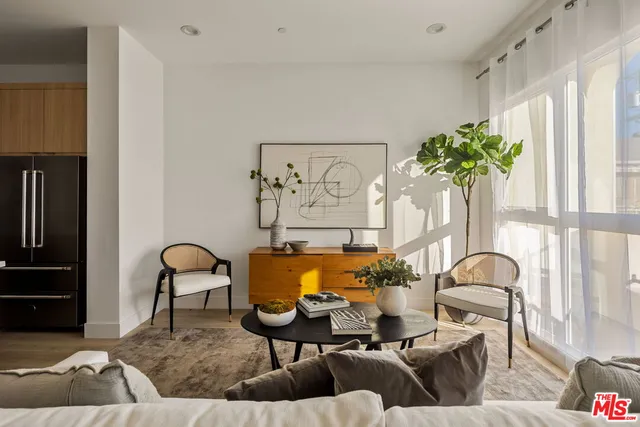 $1,199,000 | 6118 Marbella Lane, Los Angeles, CA 90038