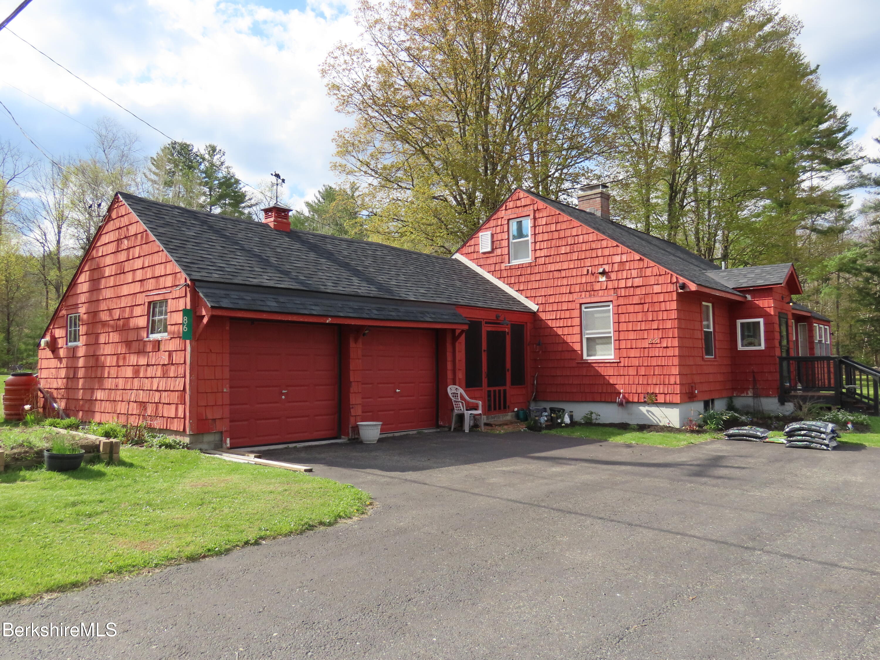 86 Mill Road Stamford, VT 05352 - Photo 40 of 43 Front Entrys & garage