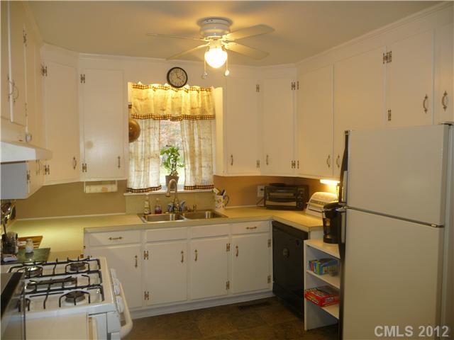 6315 Vernedale Road Charlotte, NC 28212 - Photo 7 of 14 Gallery Image 7