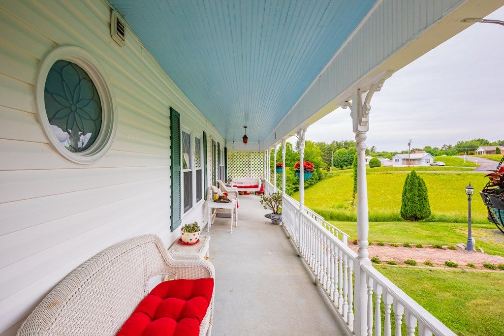 1063 Hilltown Road Fries, VA 24330 - Photo 39 of 61 Gallery Image 39