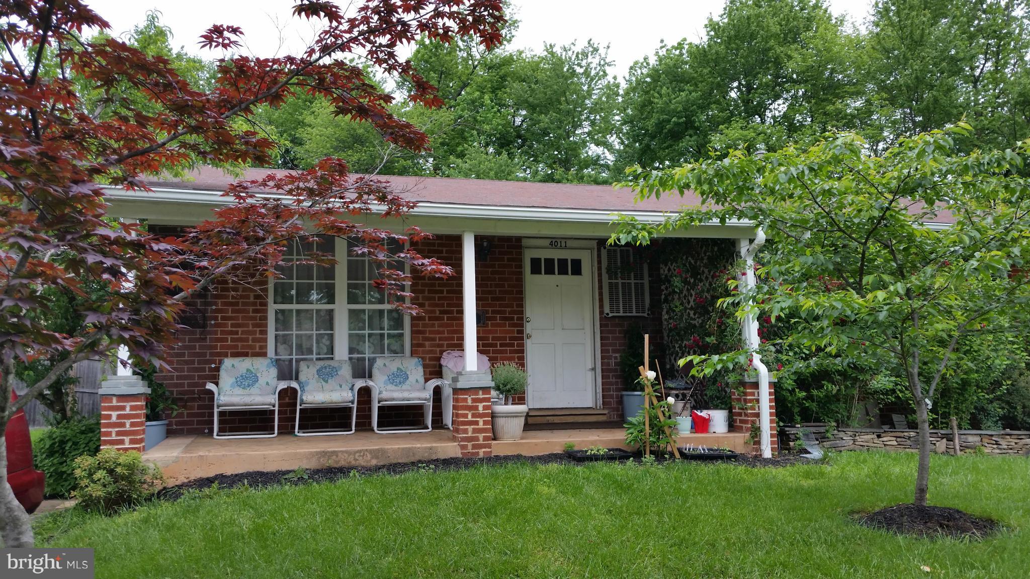 4011 92nd Avenue Springdale, MD 20721 - Photo 1 of 2 Exterior (Front)