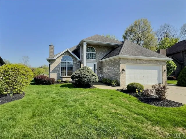 $565,000 | 66 Sutherland Court, Clarence, NY 14221