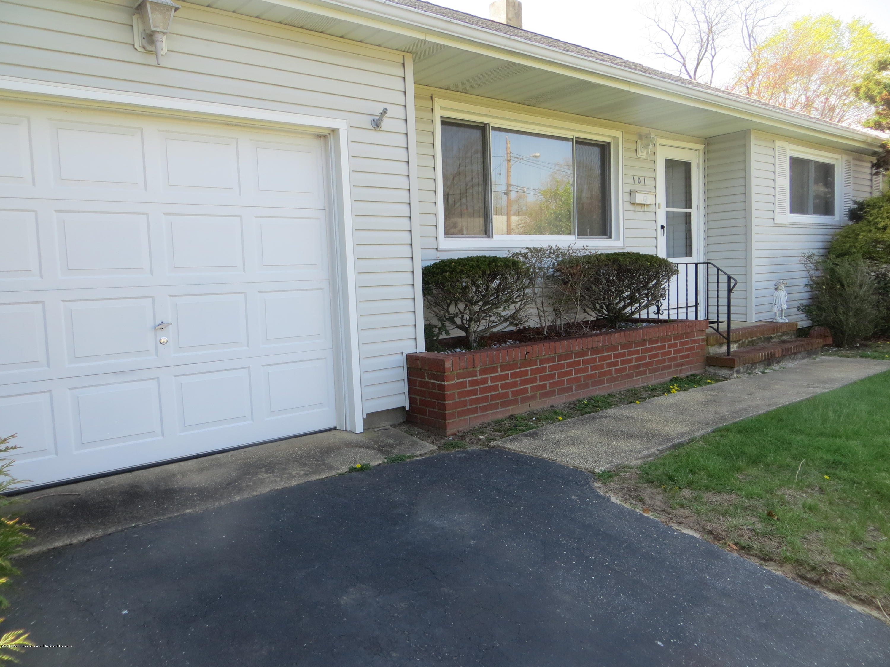 101 Meadowbrook Road Spring Lake Heights, NJ 07762 - Photo 6 of 6 Front Entry