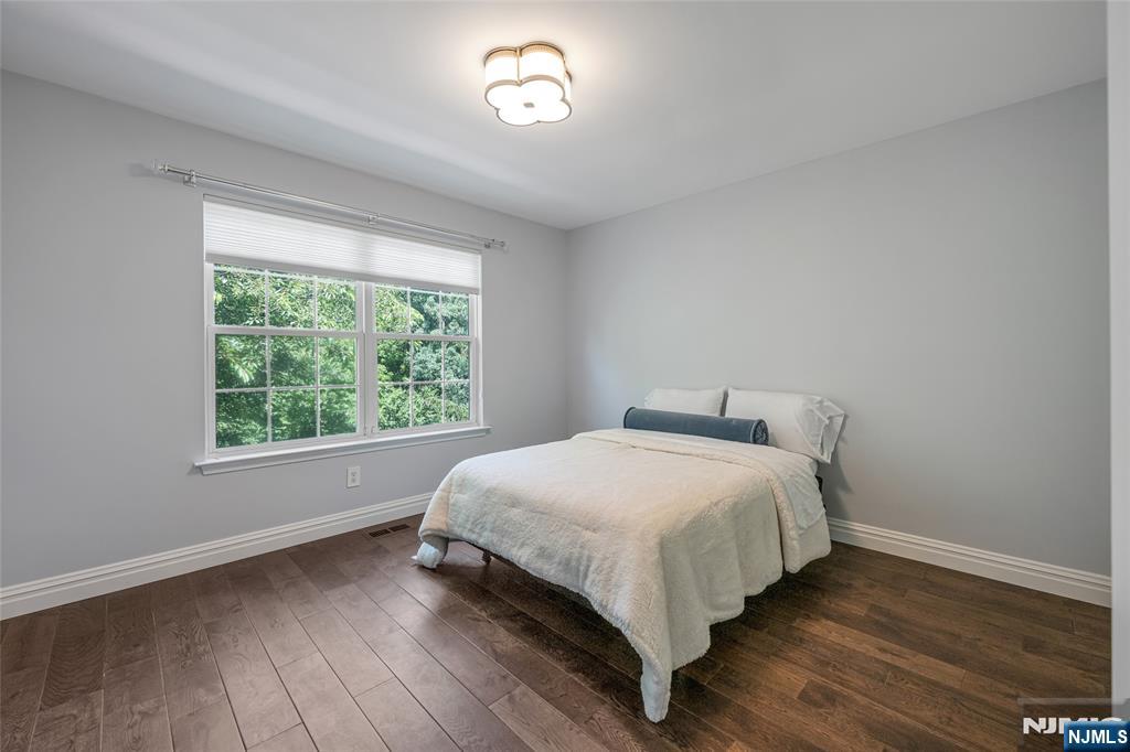 416 Green Mountain Road Mahwah, NJ 07430 - Photo 20 of 30