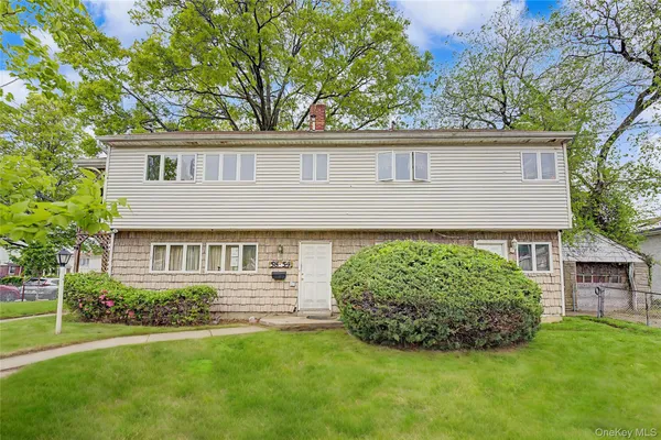 $1,380,000 | 58-54 256th Street | Little Neck
