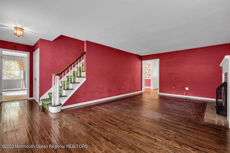 527 Harding Road Little Silver, NJ 07739 - Photo 8 of 28 527 Living Rm 2