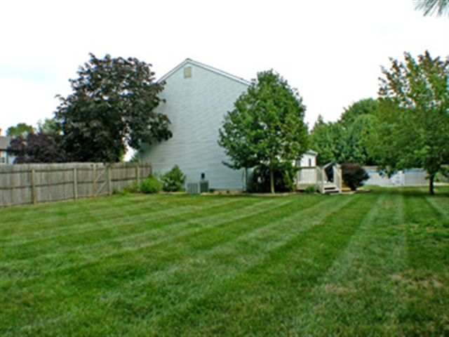 36 Pheasant Drive Sicklerville, NJ 08081 - Photo 2 of 9 a view of a garden