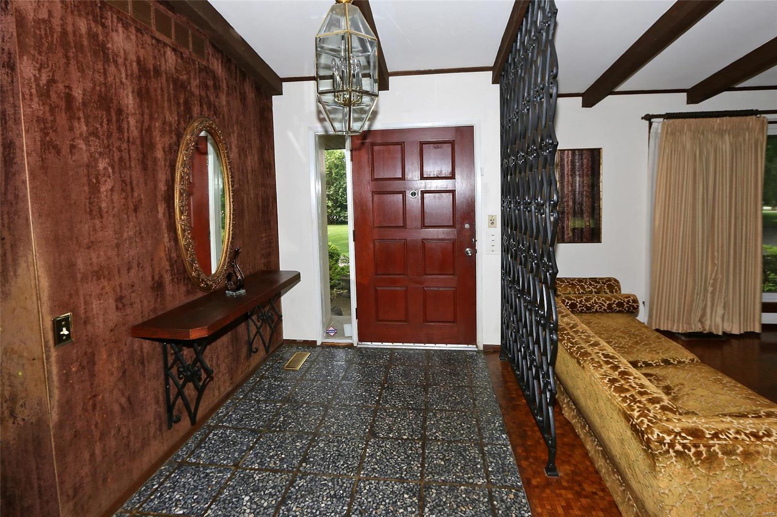 12418 Conway Road St. Louis, MO 63141 - Photo 2 of 32 Gallery Image 2