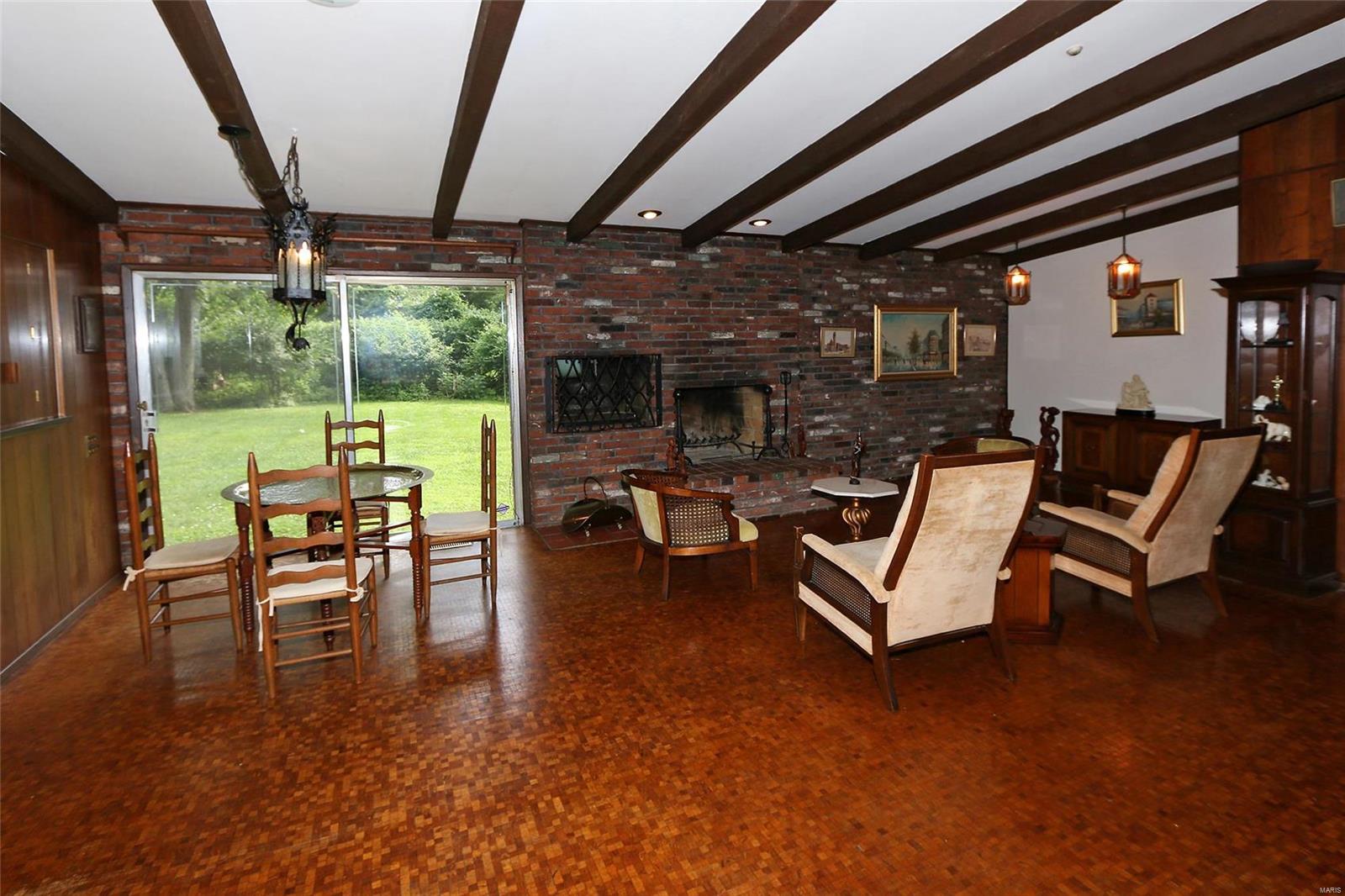 12418 Conway Road St. Louis, MO 63141 - Photo 5 of 32 Gallery Image 5