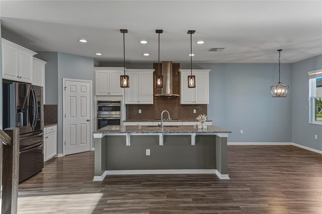 7628 Surf Reed Way Wesley Chapel, FL 33545 - Photo 11 of 76