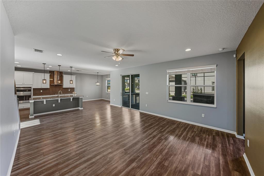 7628 Surf Reed Way Wesley Chapel, FL 33545 - Photo 9 of 76