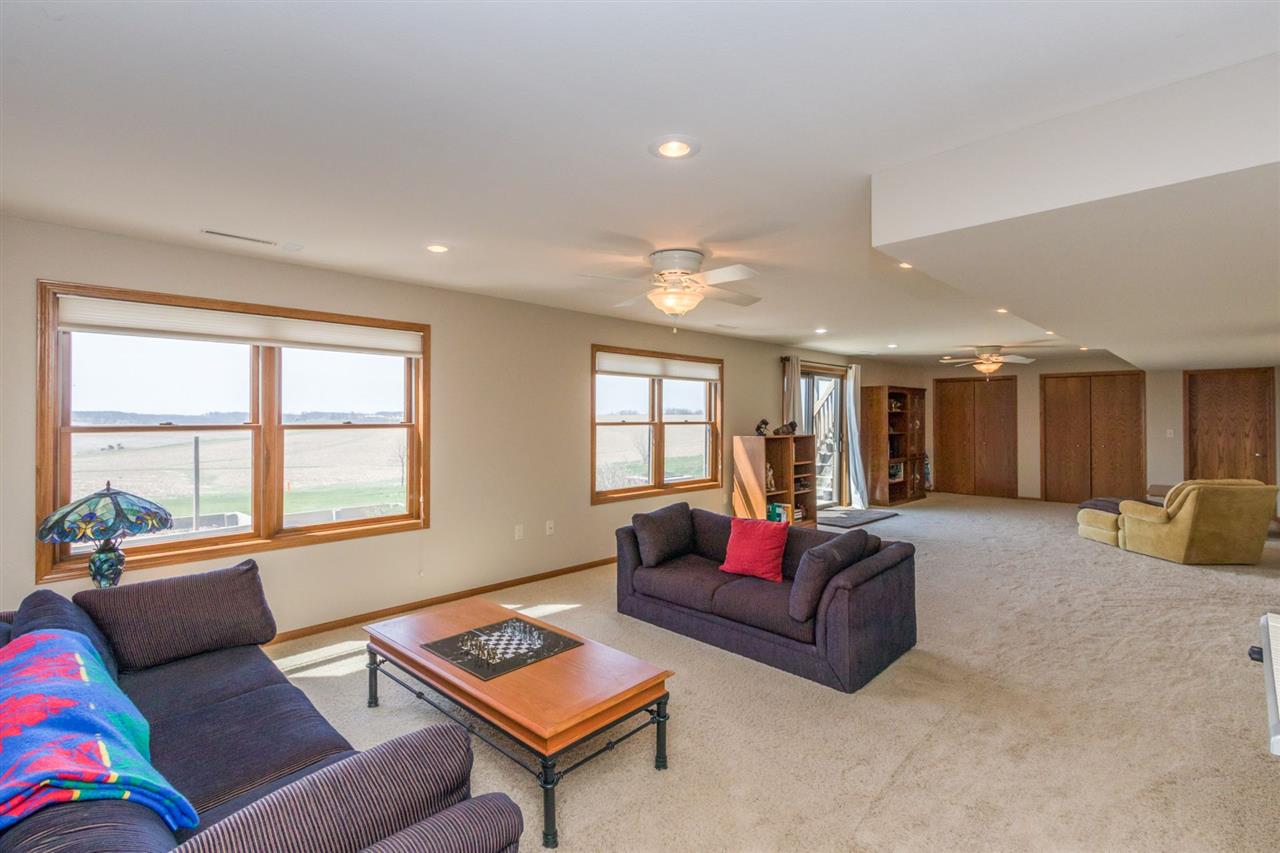 3331 Bayertown Road Southwest Riverside, IA 52327 - Photo 32 of 46 Gallery Image 32