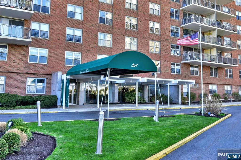 301 Beech Street, Unit 2F Hackensack, NJ 07601 - Photo 2 of 21 a view of an apartment with a garden and plants