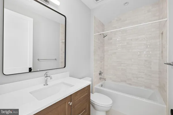 $4,299,000 | 2107 Elliott Avenue, McLean, VA 22101