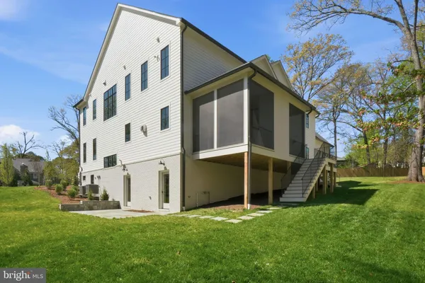 $4,299,000 | 2107 Elliott Avenue, McLean, VA 22101