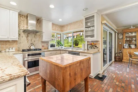 $2,150,000 | 1377 Camino Teresa, Solana Beach, CA 92075