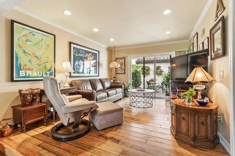 $2,150,000 | 1377 Camino Teresa, Solana Beach, CA 92075