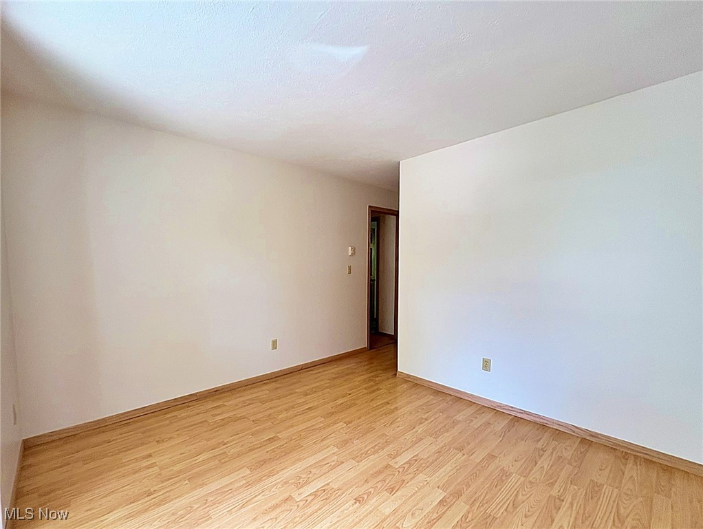 10511 Darrow Road Vermilion, OH 44089 - Photo 19 of 43