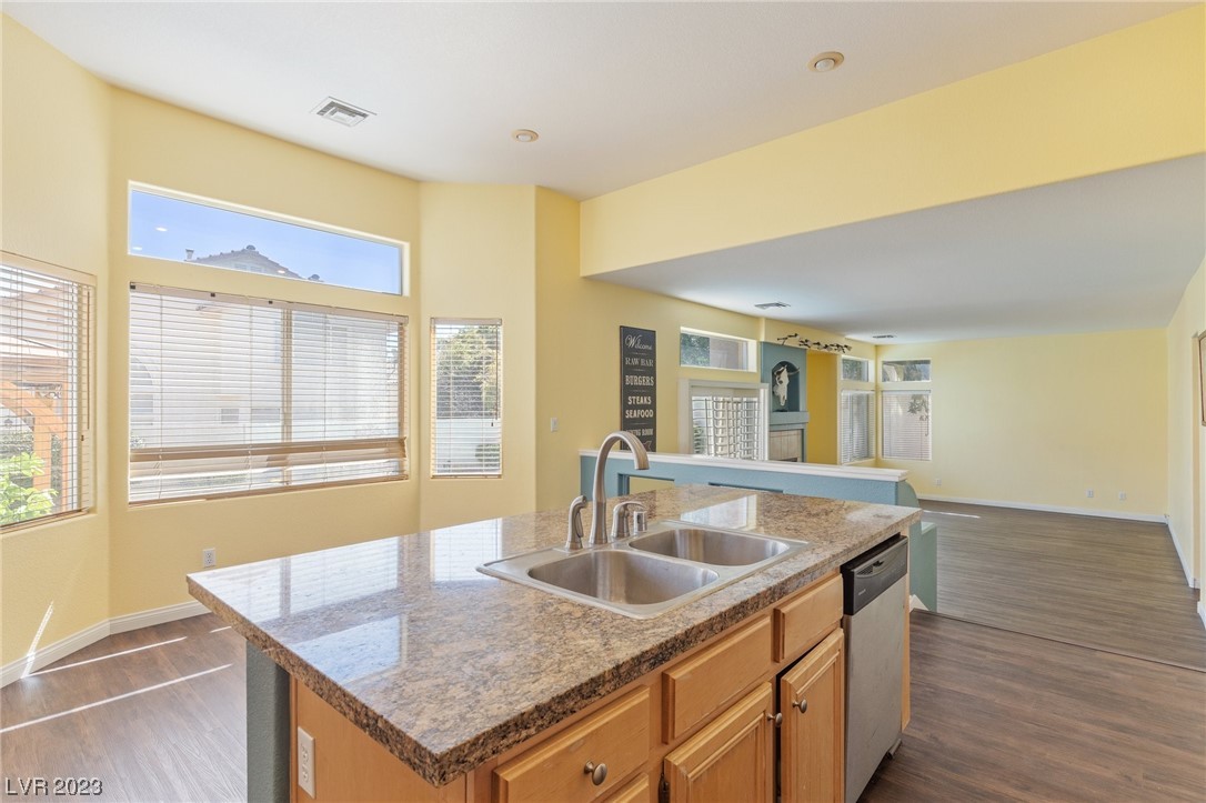 1272 Moon Vision Street Henderson, NV 89052 - Photo 16 of 49