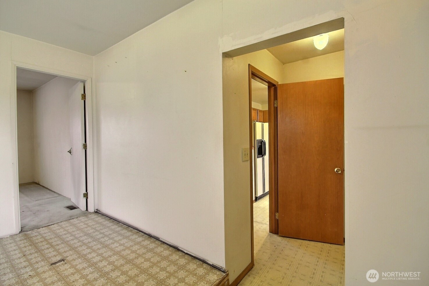 3902 South Angel Place Seattle, WA 98118 - Photo 21 of 39 a view of an empty room