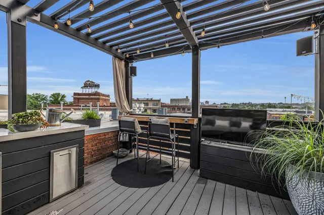 $759,000 | 55 East Main Street, Unit 208, Chattanooga, TN 37408