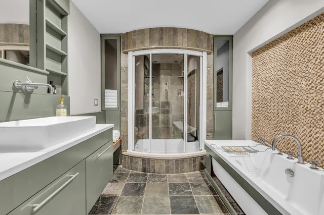 $759,000 | 55 East Main Street, Unit 208, Chattanooga, TN 37408