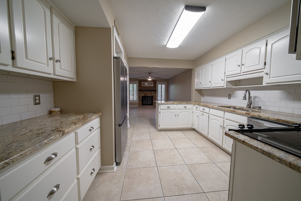 2525 Norris Road Columbus, GA 31907 - Photo 11 of 44 Opens from dining room