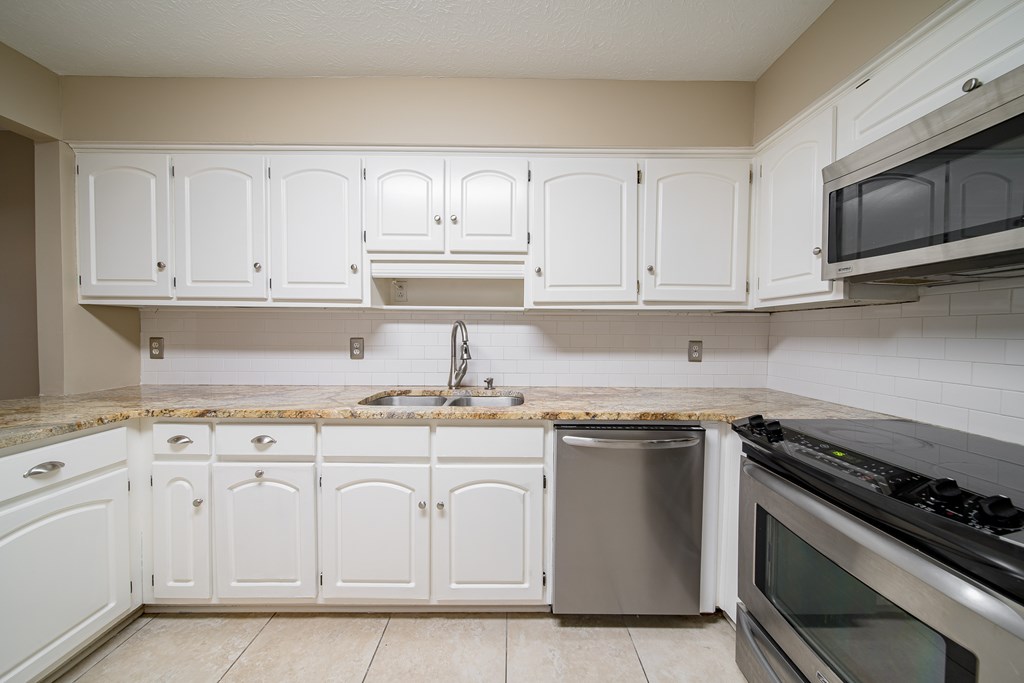 2525 Norris Road Columbus, GA 31907 - Photo 7 of 44 Lots of cabinets!