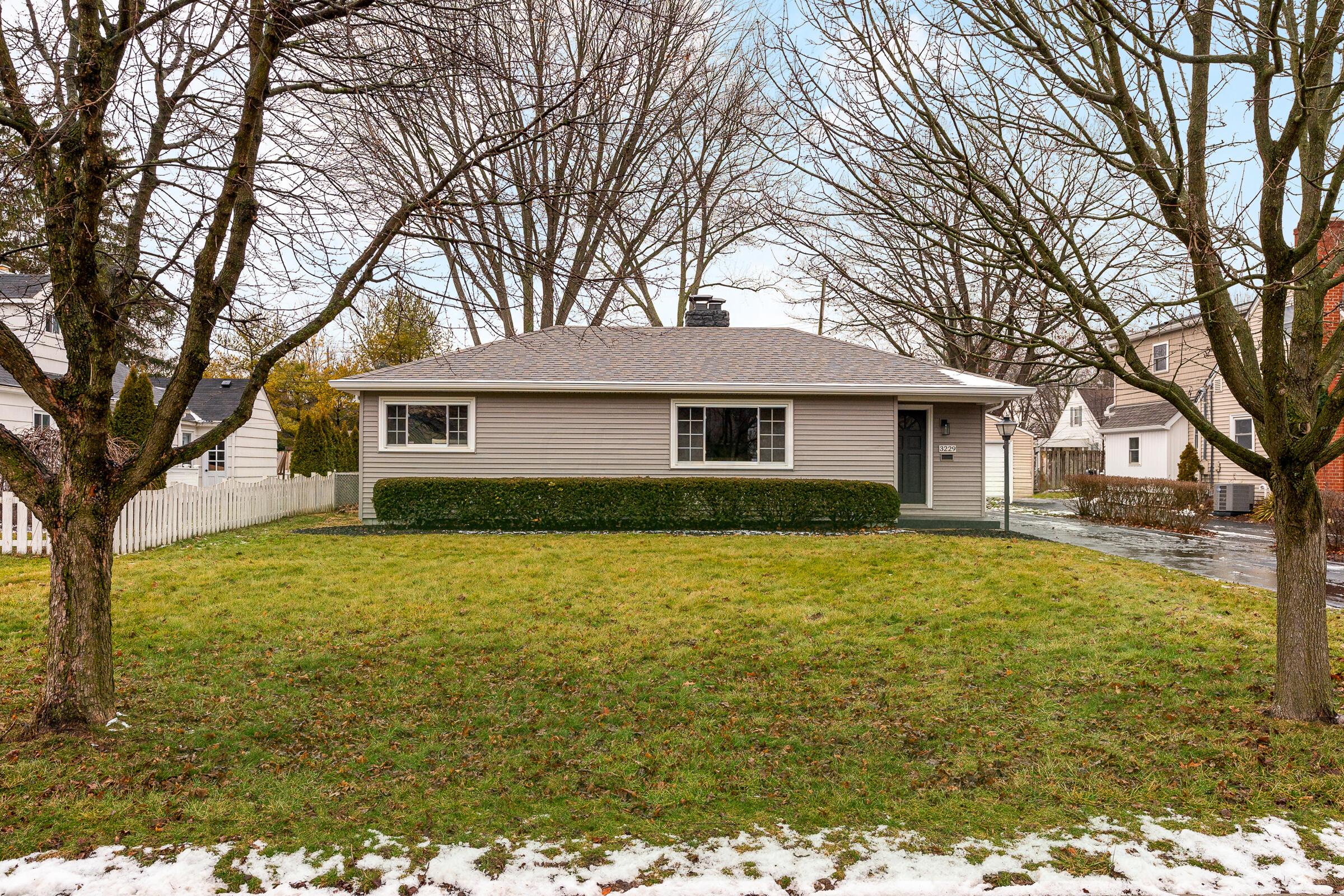 3229 Kenyon Rd-1