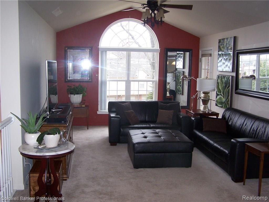 5369 Brookemonte Circle, Unit 330 Rochester, MI 48306 - Photo 2 of 21 Great Room 1