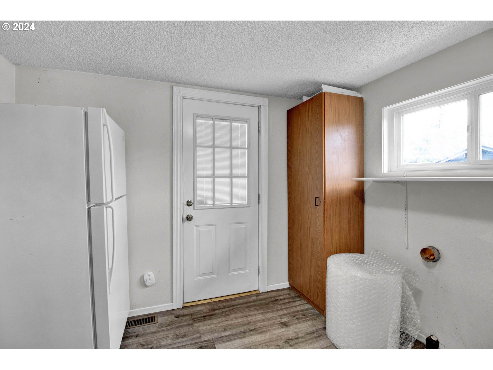 358 South 70th Street Springfield, OR 97478 - Photo 17 of 34 Gallery Image 17