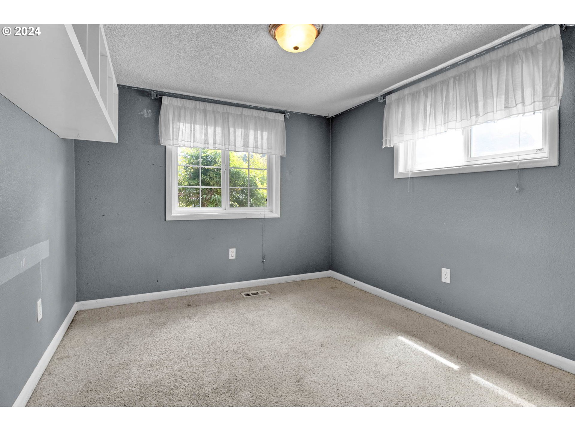 358 South 70th Street Springfield, OR 97478 - Photo 19 of 34 Gallery Image 19