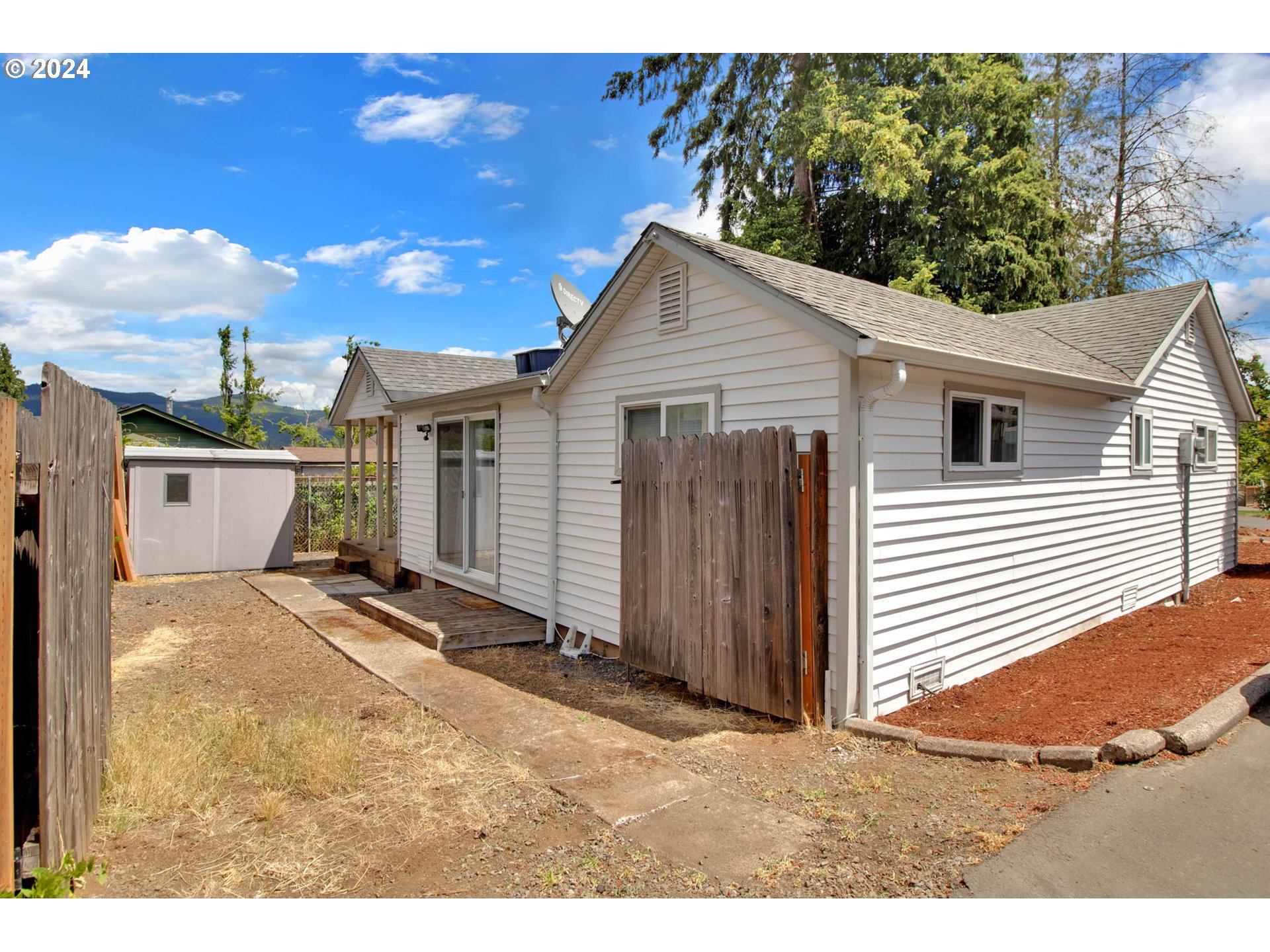 358 South 70th Street Springfield, OR 97478 - Photo 29 of 34 Gallery Image 29