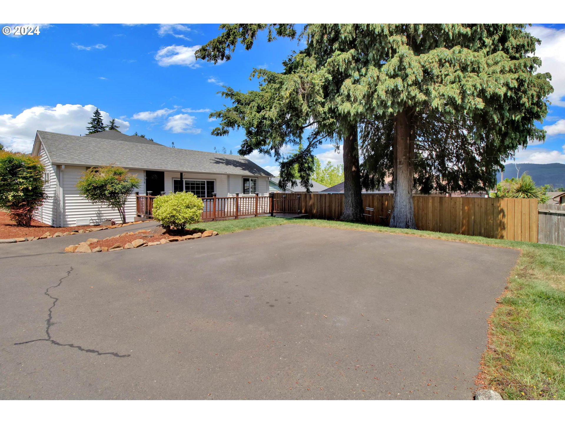 358 South 70th Street Springfield, OR 97478 - Photo 33 of 34 Gallery Image 33