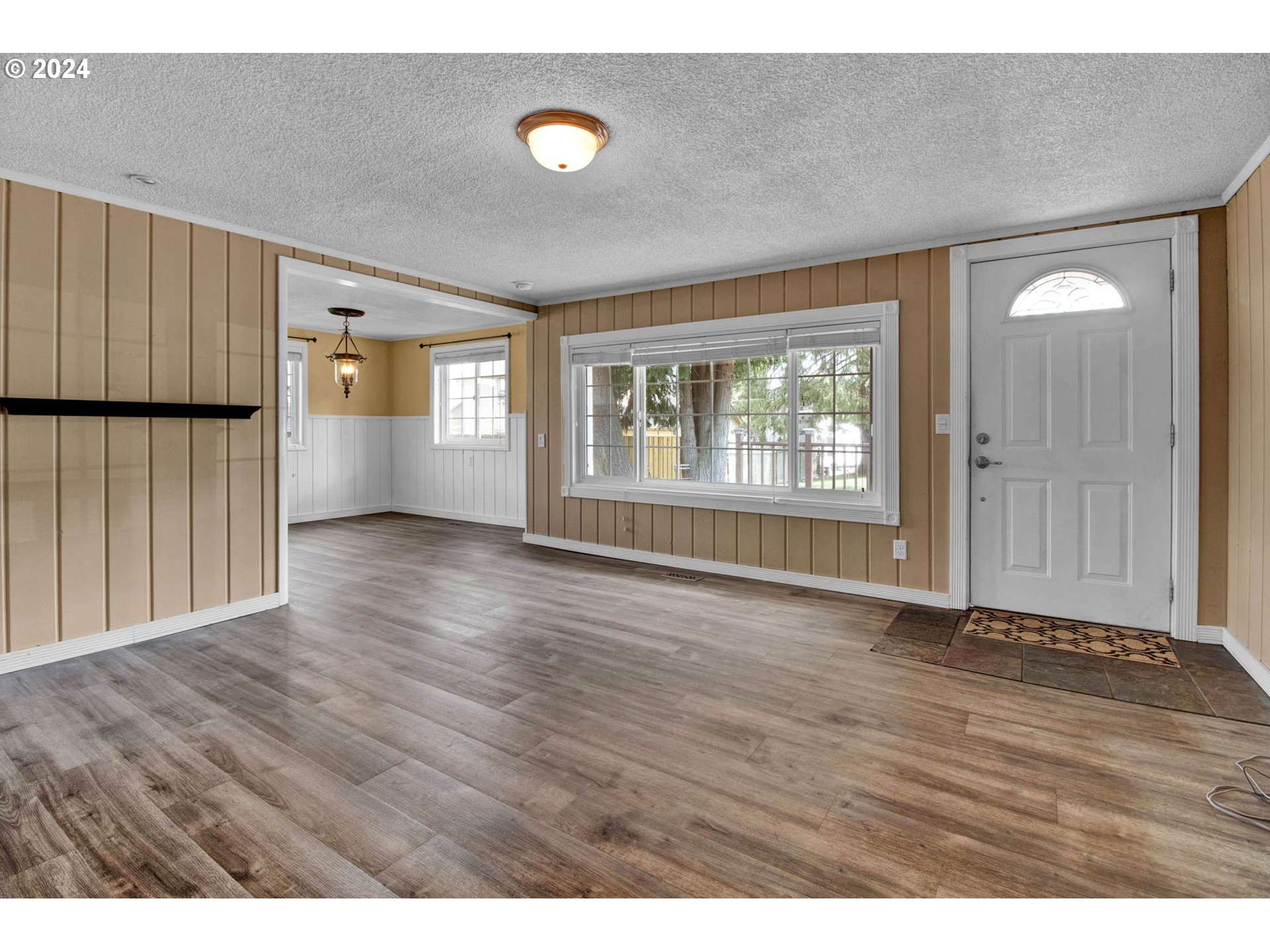 358 South 70th Street Springfield, OR 97478 - Photo 4 of 34 Gallery Image 4