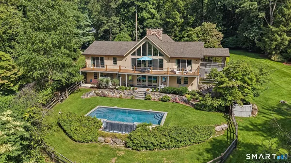 $2,895,000 | 250 Dans Highway, New Canaan, CT 06840