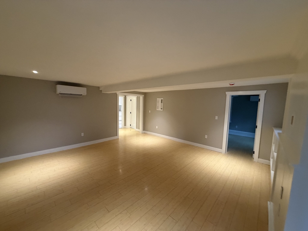 4 Meeting House Hill Road, Unit E Dover, MA 02030 - Photo 5 of 9