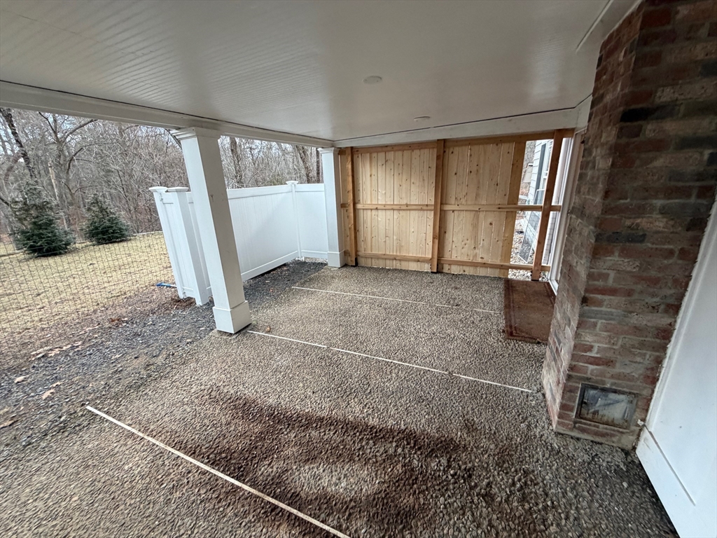 4 Meeting House Hill Road, Unit E Dover, MA 02030 - Photo 9 of 9