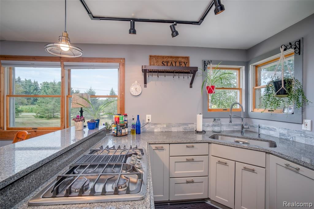 8175 South Beyer Road Birch Run, MI 48415 - Photo 11 of 34 Gallery Image 11