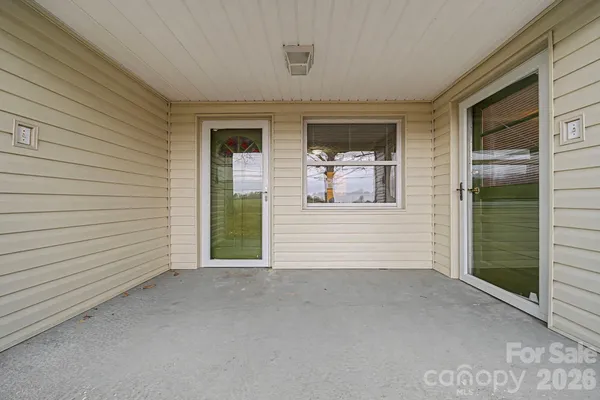 a view of a house with a garage