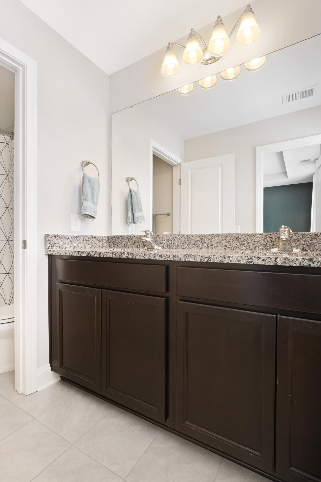 7841 Montview Road North Charleston, SC 29418 - Photo 25 of 35 7841MontviewRoad- KeenEyeMarketing - 023