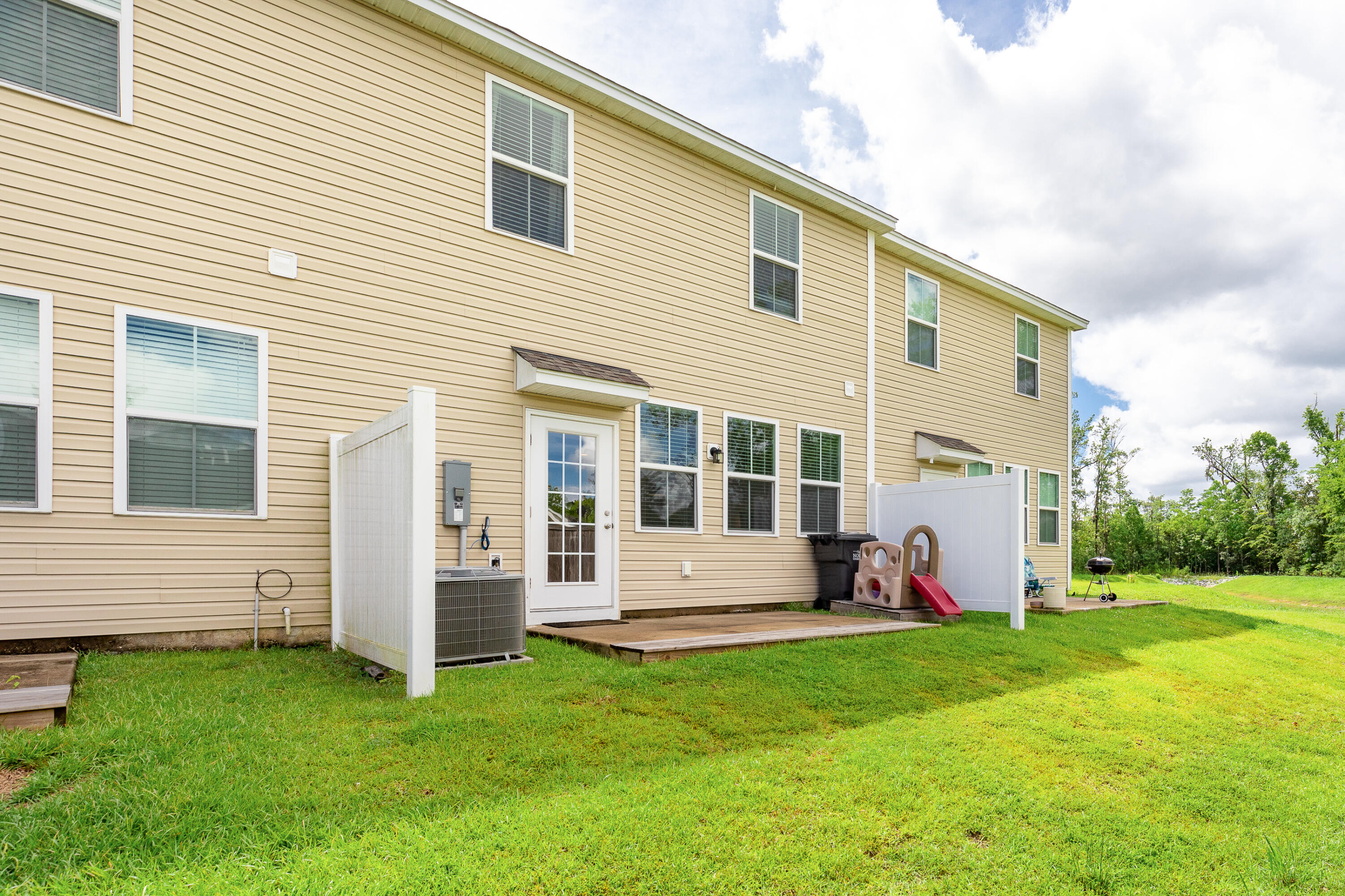 7841 Montview Road North Charleston, SC 29418 - Photo 32 of 35 7841MontviewRoad- KeenEyeMarketing - 034